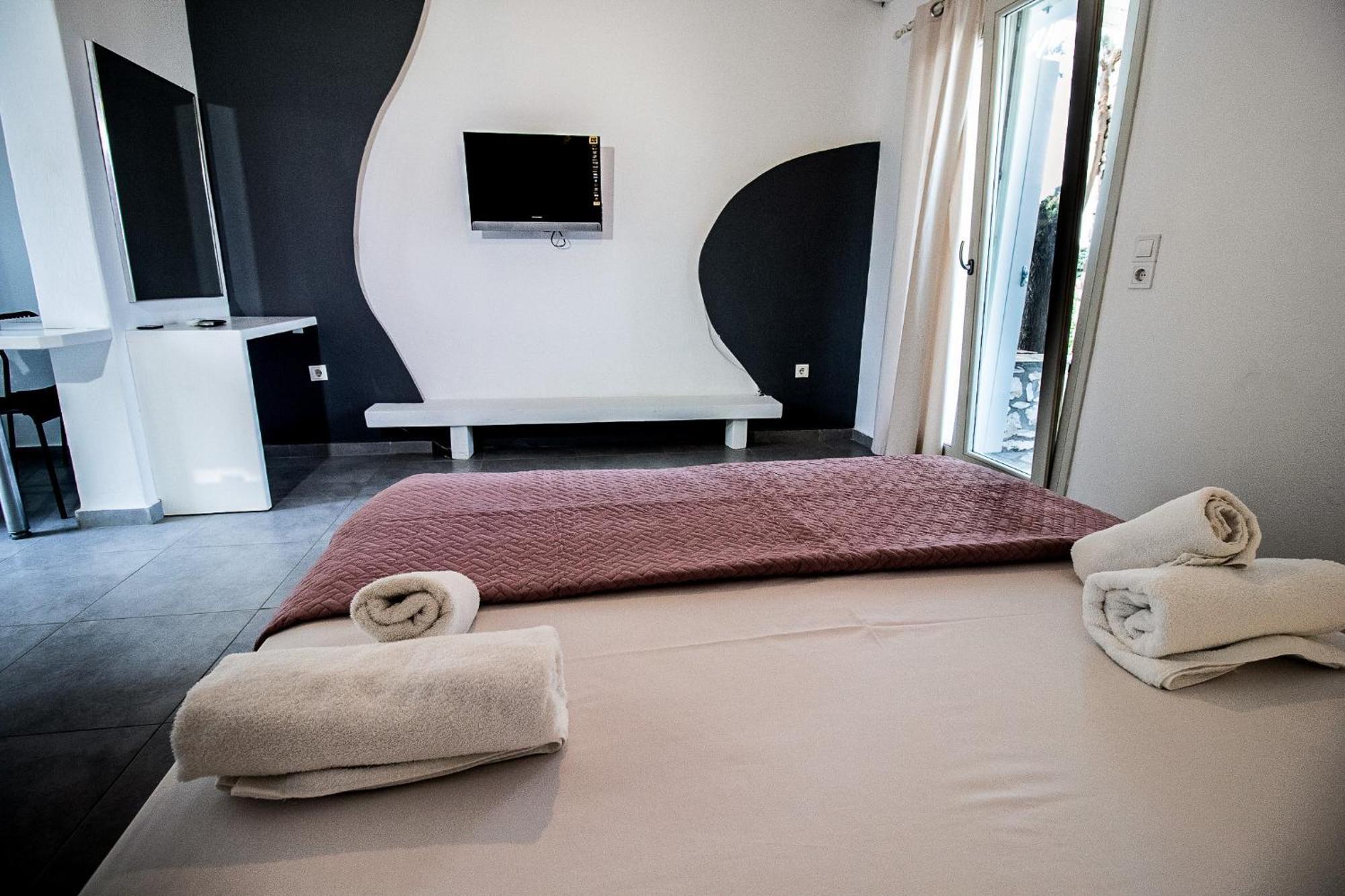 Mika Bungalows Naousa  Bagian luar foto